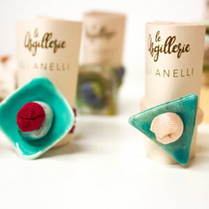 anelli in ceramica e stoffa