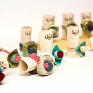 anelli in ceramica e stoffa