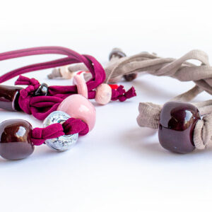 collane in ceramica e stoffa