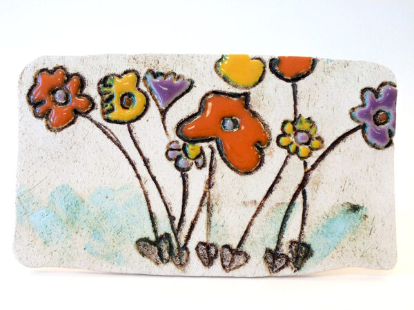 mattonella in ceramica con fiori