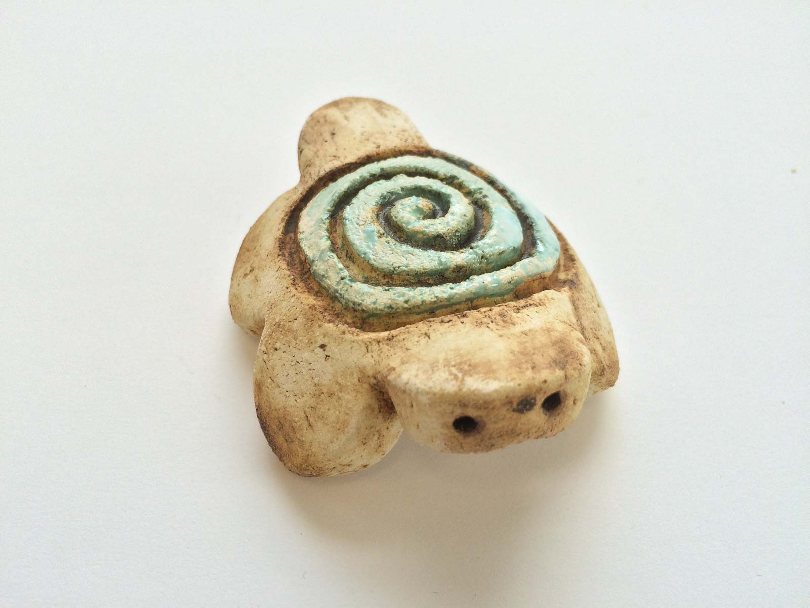 Tartaruga in ceramica. Piccola dimensione